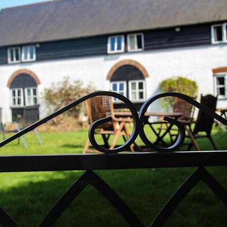 فندق The Waggon And Horses Great Yeldham المظهر الخارجي الصورة