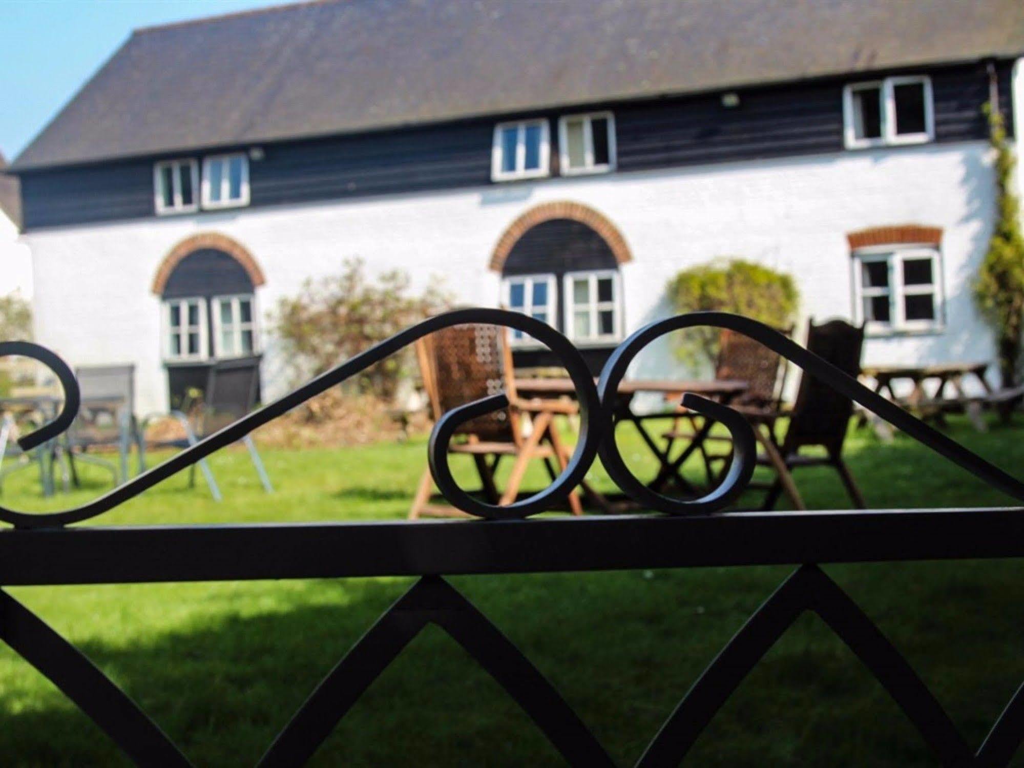 فندق The Waggon And Horses Great Yeldham المظهر الخارجي الصورة