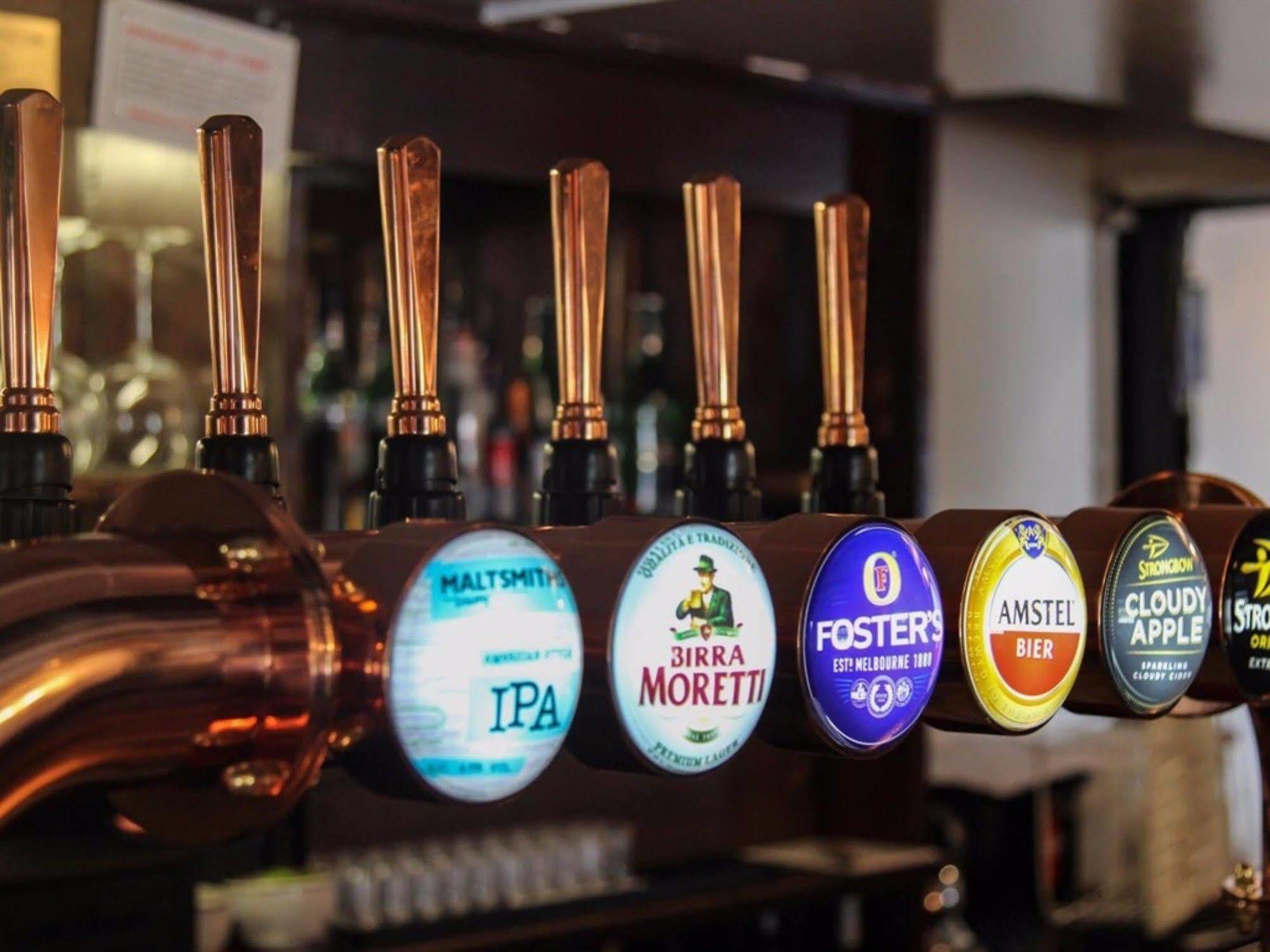 فندق The Waggon And Horses Great Yeldham المظهر الخارجي الصورة